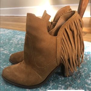 Jessica Simpson suede fringe booties size 11